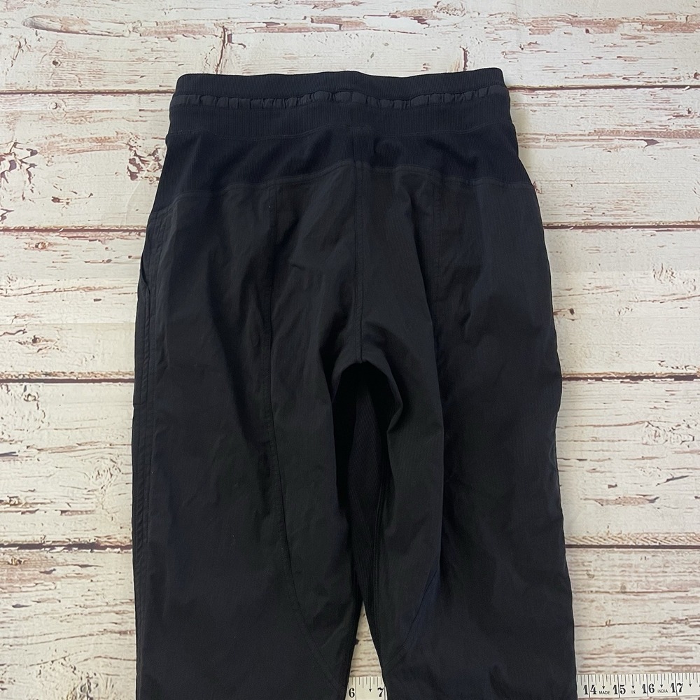 Lululemon Street To Studio Pant II Size 4‎ Inseam 23"Black Pockets Women's - Picture 7 of 10